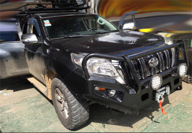 prado-bull-bar--2.jpg